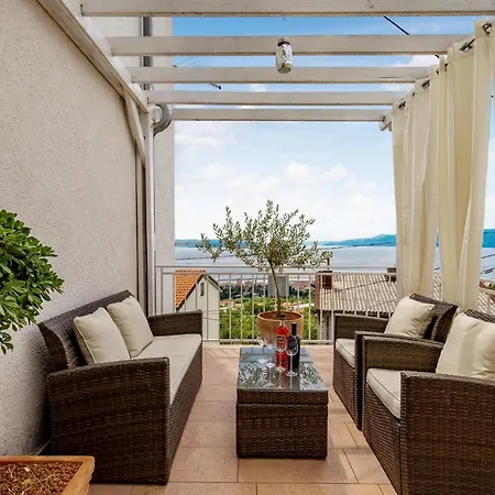 1 Bedroom Stunning In Apartmán Rijeka