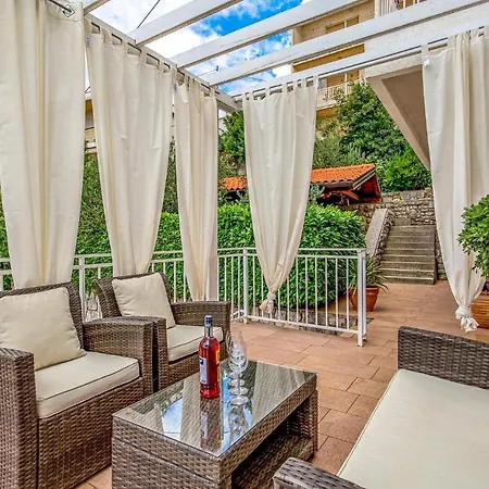 1 Bedroom Stunning In Rijeka