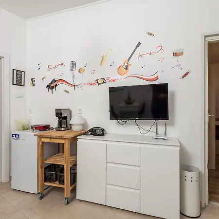 1 Bedroom Stunning In Rijeka
